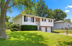 5602 E FLEET Street, Chillicothe, IL 61523