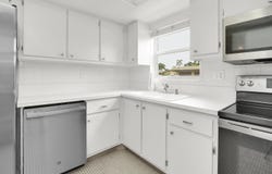 2852 W Crosley Drive W, West Palm Beach, FL 33415