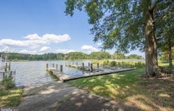964 MAIN ST, DEALE, MD 20751