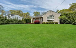 223 Larch Lane, Smithtown, NY 11787