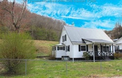53 Meadow Breeze Lane, Kermit, WV 25674