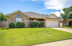 578 Tanglewood Drive, Burleson, TX 76028