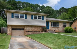 319 Forrest Park Court NW, Huntsville, AL 35806