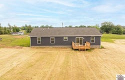 501 Twin Hills Rd, Mayfield, KY 42066