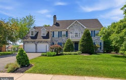 17 SANDERLING Drive, DENVER, PA 17517