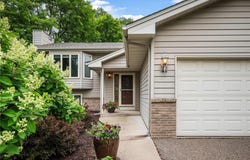 2520 Florida Avenue N, Golden Valley, MN 55427