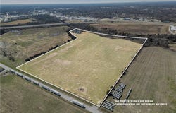 N Click Street, Nevada, MO 64772