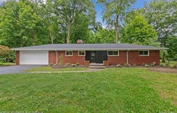 31651 Staman Circle, Farmington Hills, MI 48336