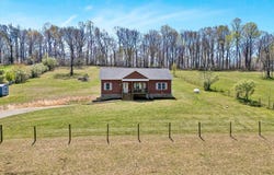 8350 NEWPORT RD, Catawba, VA 24070