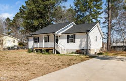 120 W College Street, Oxford, NC 27565