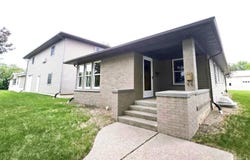 412 E 3rd St, Miller, SD 57362