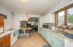 3696 Lindahl Rd, Hermantown, MN 55810