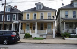 633 E MIDDLE STREET, HANOVER, PA 17331
