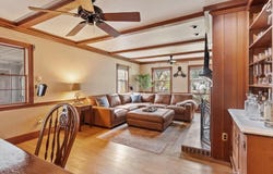 289 Sterling Rd, Lancaster, MA 01523