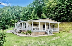 19 Bee Tree Road, Salyersville, KY 41465