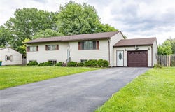 124 Summer Sky Drive, Henrietta, NY 14623