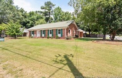 402 W 31st Street W, Lumberton, NC 28358