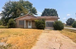 1817 S Rose, Stuttgart, AR 72160