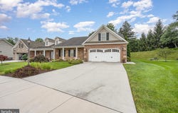 20 DIGGES COURT, LITTLESTOWN, PA 17340
