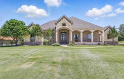 118 Top Flight Drive, Weatherford, TX 76087