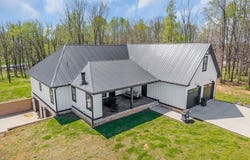 5040 Franks Ferry Rd, SPARTA, TN 38583