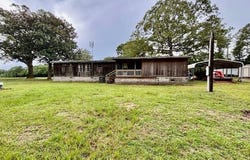 34408 Good Hope Rd., Dozier, AL 36028