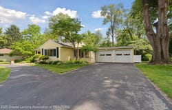 2391 Shawnee Trail, Okemos, MI 48864