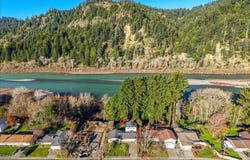 1065 Riverside Drive, Rio Dell, CA 95562