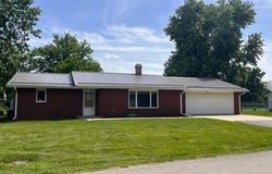 201 E Ash, Atwood, IL 61913