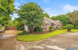 587 Charity Lane, Hazel Green, AL 35750