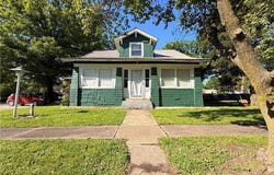 201 W Walker Street, Marceline, MO 64658