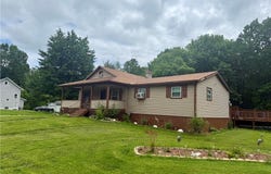 2337 Bott Street, Youngstown, OH 44505