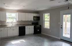 466 N Reveille ST, Magazine, AR 72943