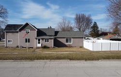 1408 Lincoln Street, Gowrie, IA 50543
