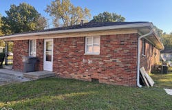 6147 E Nelson, Indianapolis, IN 46219