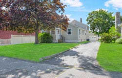 81 Curtis Place, Manasquan, NJ 08736