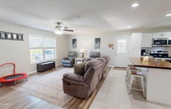 75 Betty Avenue, Hollow Rock, TN 38342
