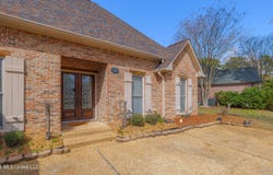 626 Wendover Drive, Ridgeland, MS 39157