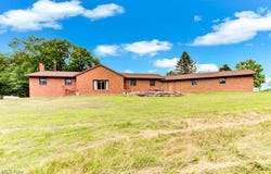 4015 Lace Road NW, Malvern, OH 44644
