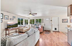 125 Penny Lane, Shady Cove, OR 97539