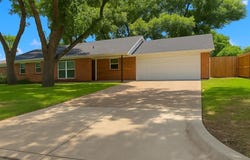 2002 Monaco Drive, Arlington, TX 76010