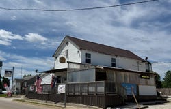 141  Illinois River Road, Brussels, IL 62013