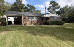 13367 Us 264 Highway E, Pinetown, NC 27865