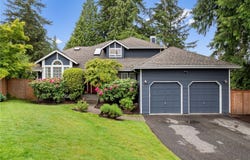 8221 122nd Avenue NE, Kirkland, WA 98033
