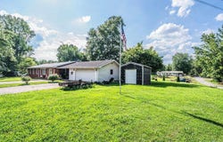 313 Buffalo Drive, Drakesboro, KY 42337