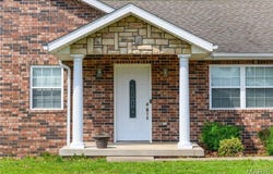 16240 Heartland Lane, Saint Robert, MO 65584