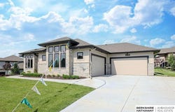 11414 S 120th Avenue, Papillion, NE 68046