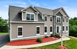 14 Longbrook Drive, Cumberland, RI 02864