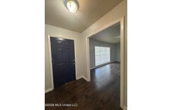 119 S Canton Club Circle, Jackson, MS 39211