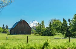 4069 POST CANYON DR, Hood River, OR 97031